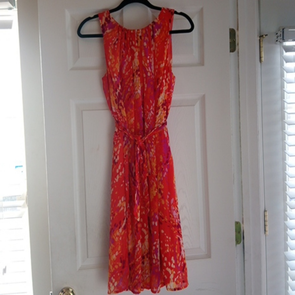 Sleeveless dress